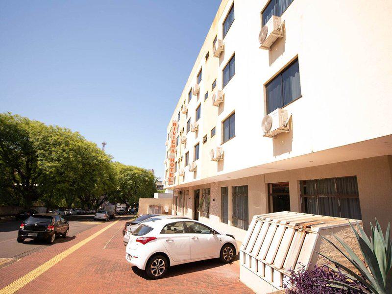 EFF527D4DA849F147523323B4D1D1562