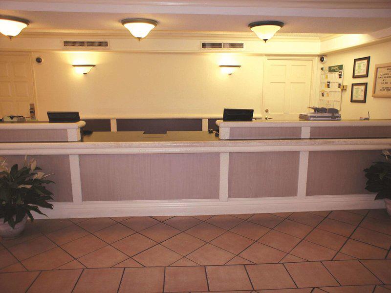 767911A23E43FFF49DB4BA82FFF76E9B