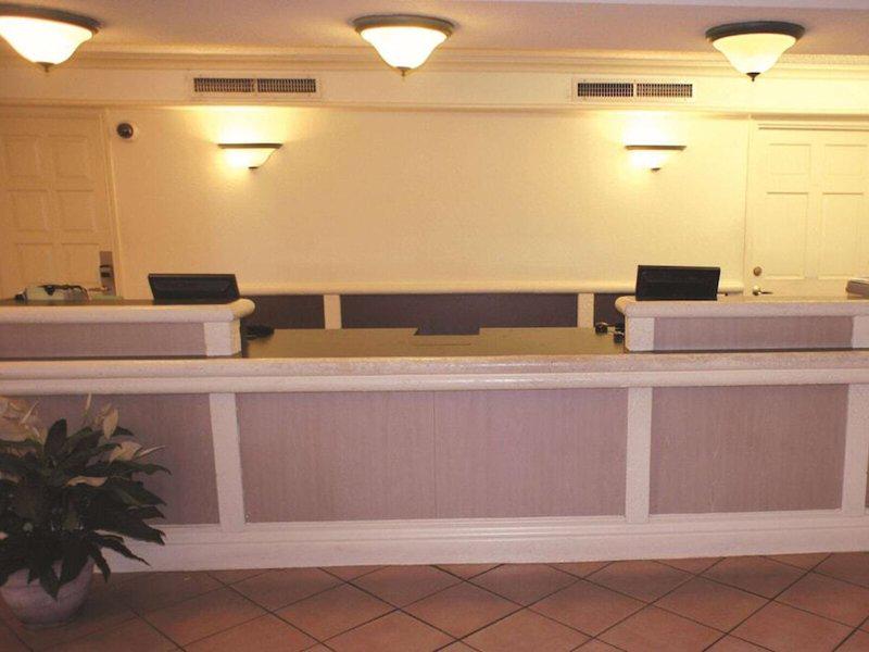 4444D58685C11900AD1CD5EE2F8B4387