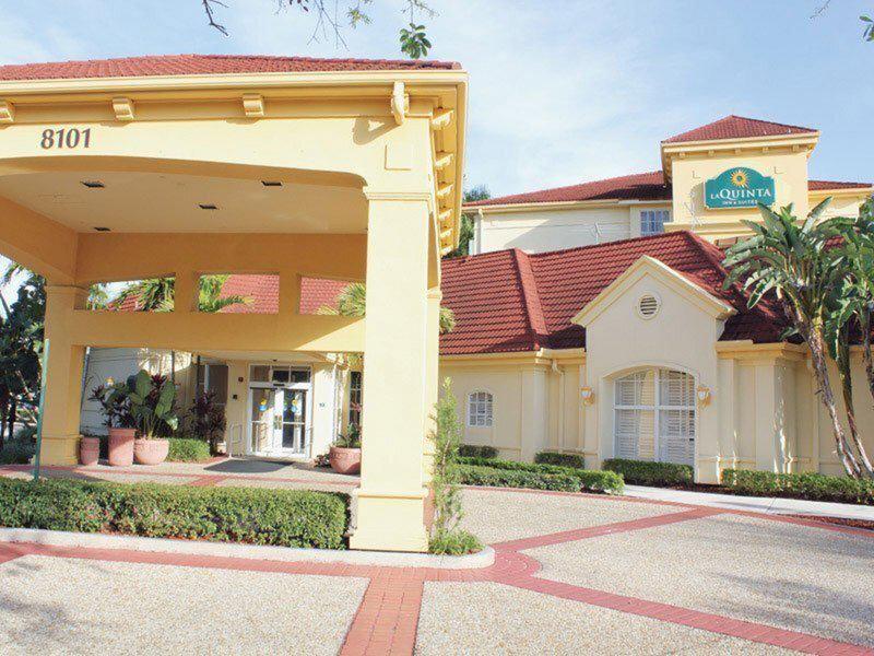 64727BB044FAF3BA8C61A1AF58F84CA7