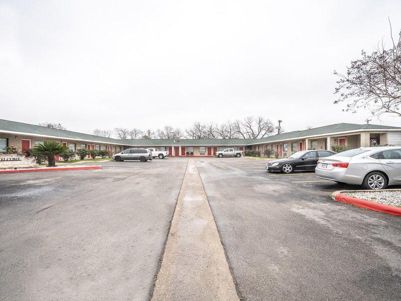 AA9BD8E2F524B2F56D90984D0CCC48CC