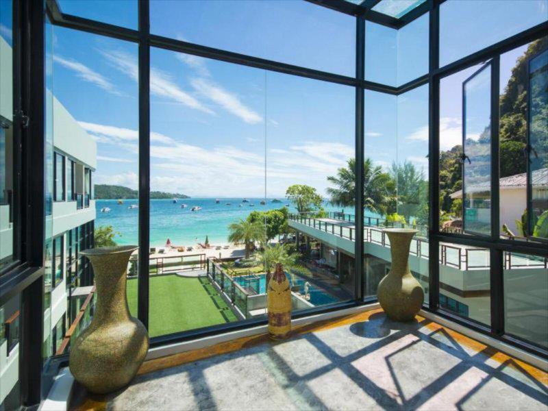 0FC82187EFF9D9056BCFCE9DCB13BC7E