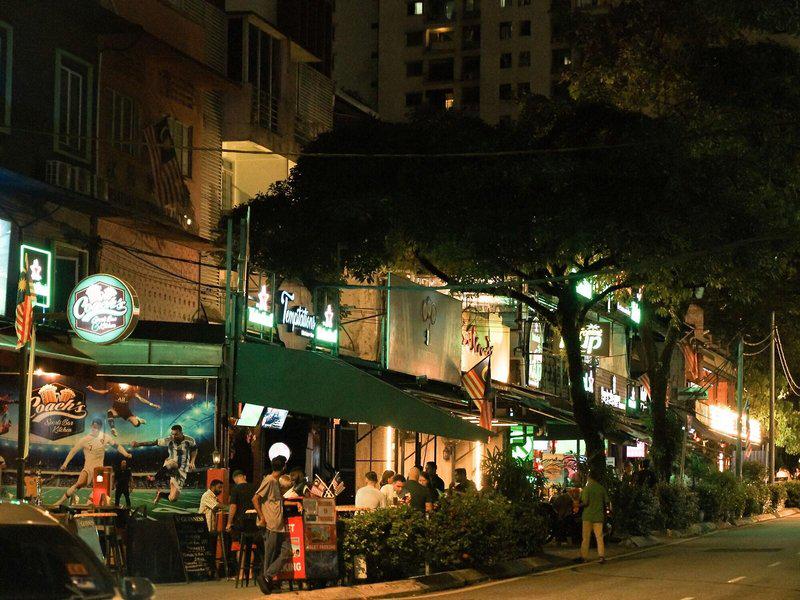 0995CF3FA9AD8227C518B0FD16A5B1D2