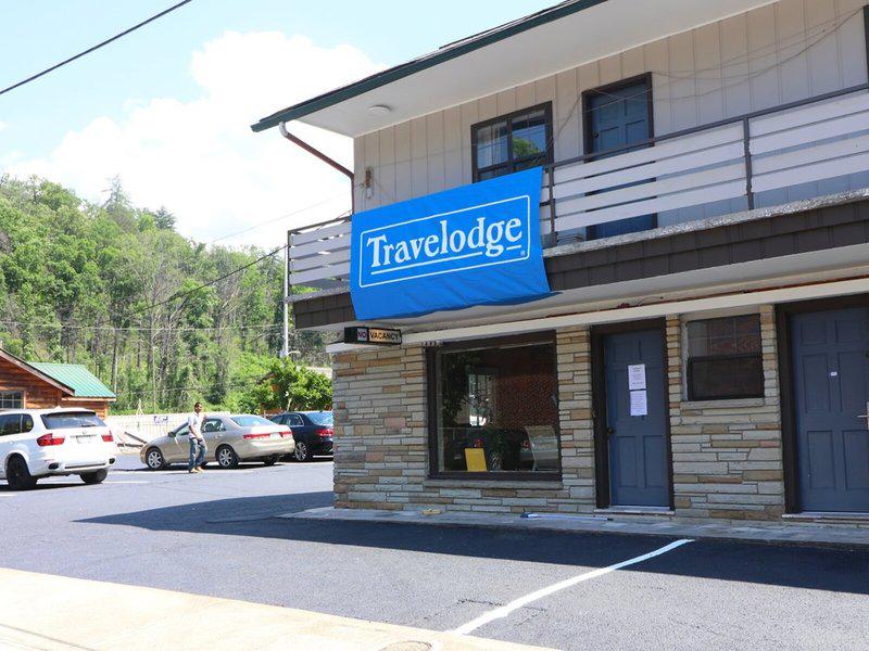 8DC8EF2188A34E738D3CFC952A4527D4