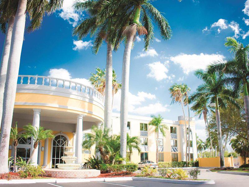 57B9A359D24EB4957E7816F89CEE35D1