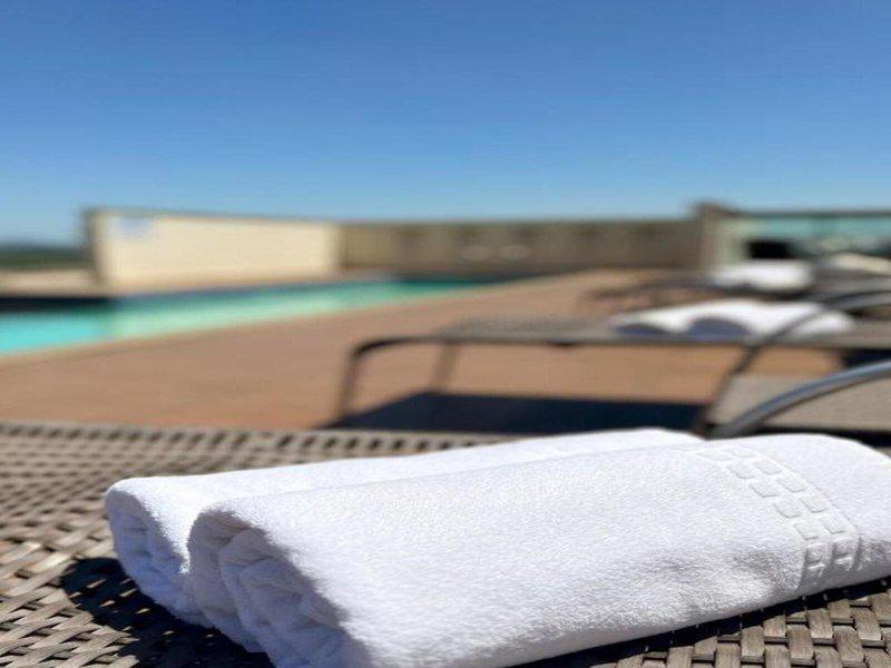 532567CBFF8391F924DB4850092B0446