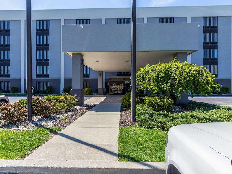 8B3F0E06337105CF18CFC8378758452F