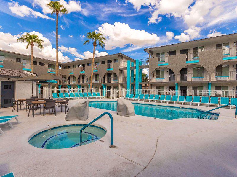 987F22AE29845D4B3AD881981B749381