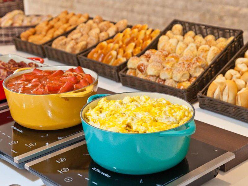 FB098620065BBB69830514061ACA088F