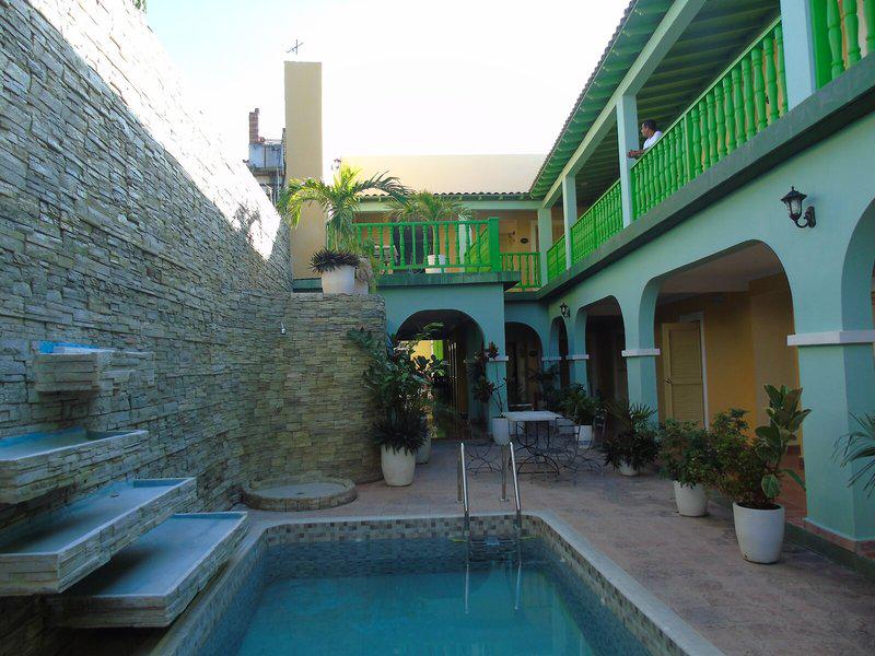 21FF9B8D92FEB35EE164063A4D82E702