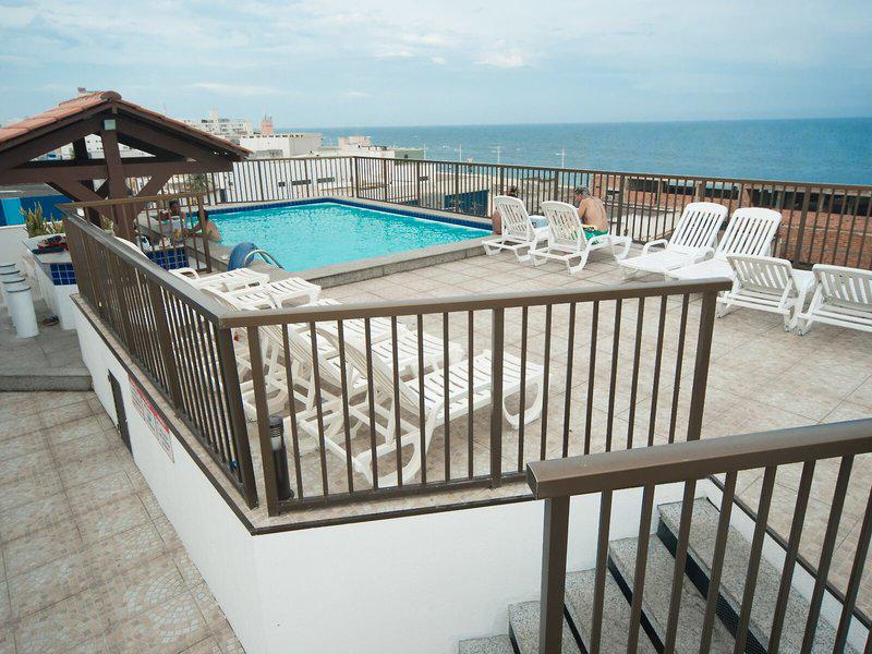 923AE17538FF495751E8E5BF8E3640CA