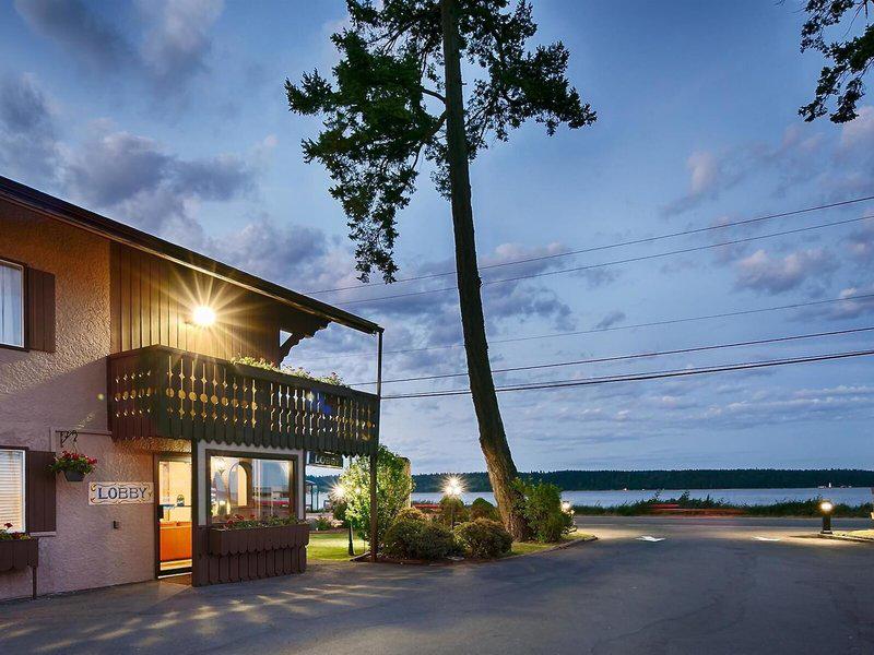 61F4B1FDA1A756380EB6A5BCE89E01C4