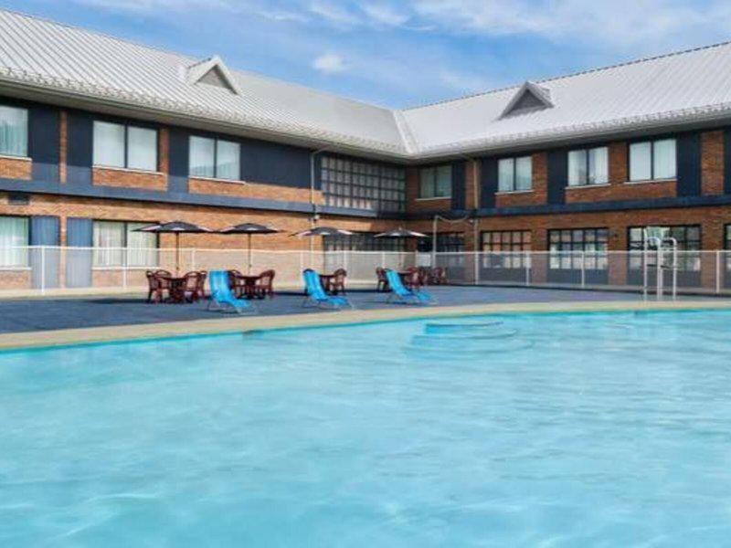 963FB2448EBE9933964D83E71D8132A1