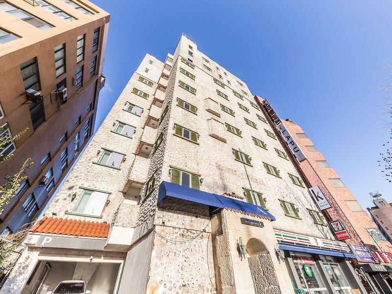 F072A3D890F93AA8160368F884C76569