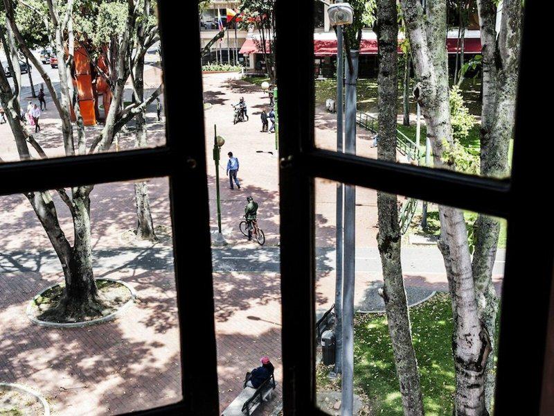 466DD15543BB4FB724F1B380A459AC40