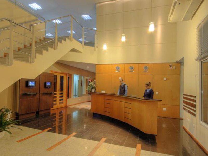 69E8794CE3C3844A78905890BE79B103