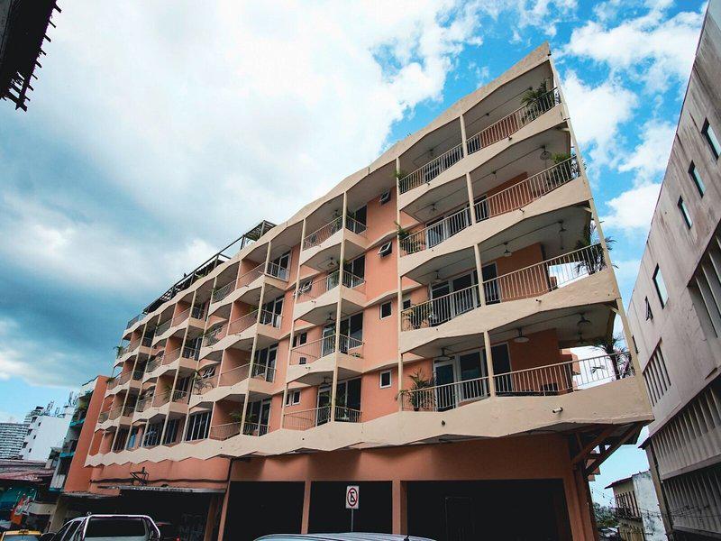 E08FEBED9F1C6CEB136FED0C5B356762