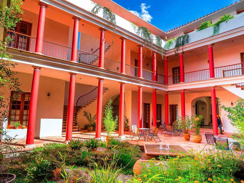 F6C3302BC7B20982374DEC64174F5D91