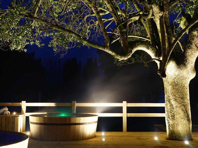 DFAB66DDB1937DFFF2F443FAE774F165