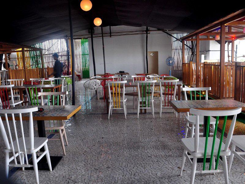 644BD0B0A1A49E0A8299F4F17F687936