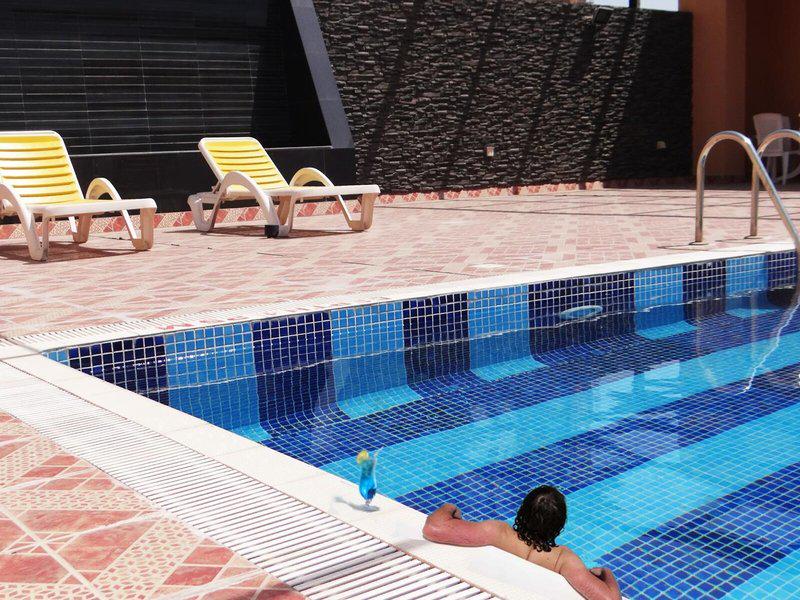 807D9B6FEF3AD42479F054B13F5B2389