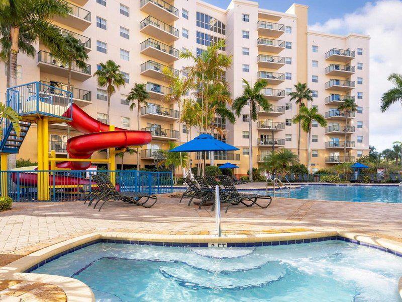 85EFAF94D202B147A7D1338F8595D535