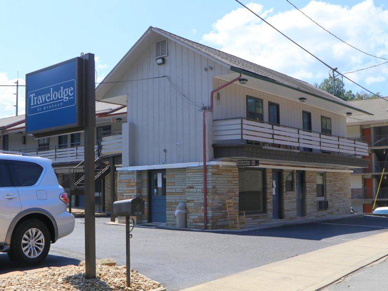 4EC0E0AB5A12EBC01DA0D74B17E5552D