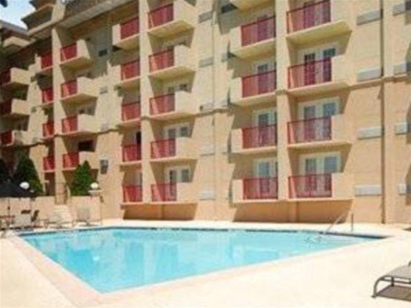 6C0C7FD3573EE987B0C0B42948AB8153