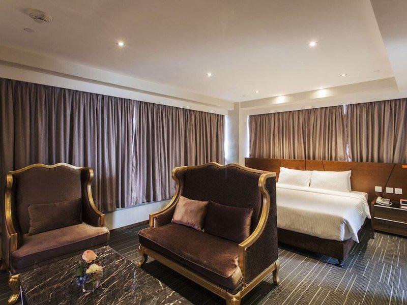 6835F2D5D5692D26483ADC92228D0A9D