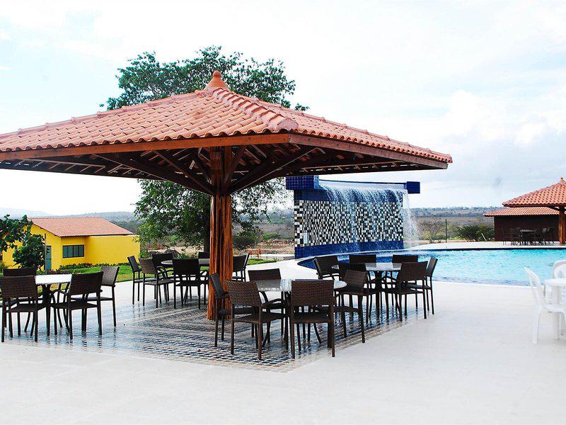 21F33D1AEB3033E718CE45767CF47BD0