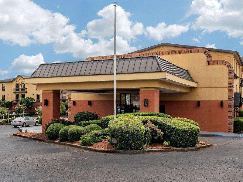 2E4BFCF69354DF4A1A0CBB9FC64F25CE