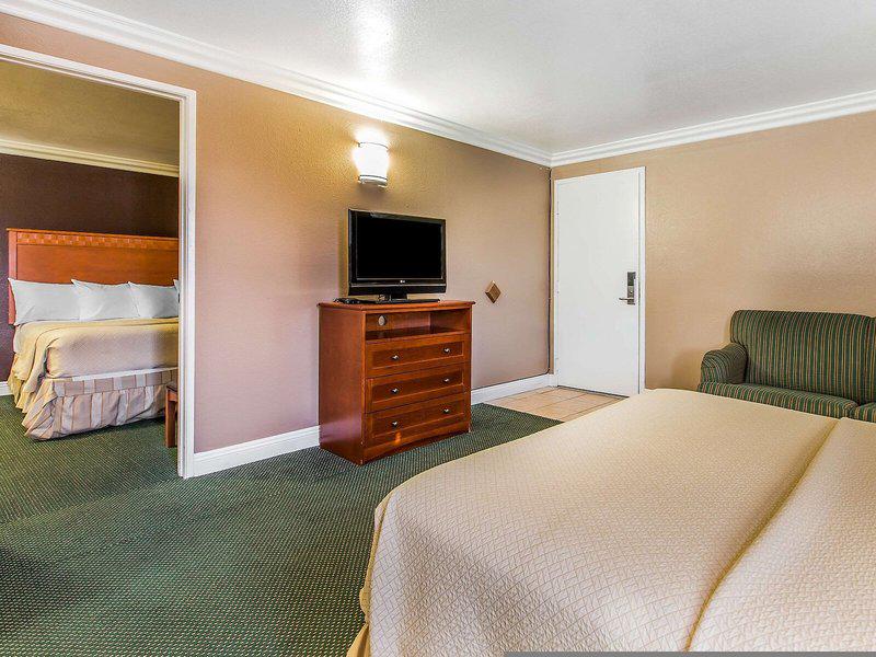 15211ADA1F32F32AAC898F7A0D045345