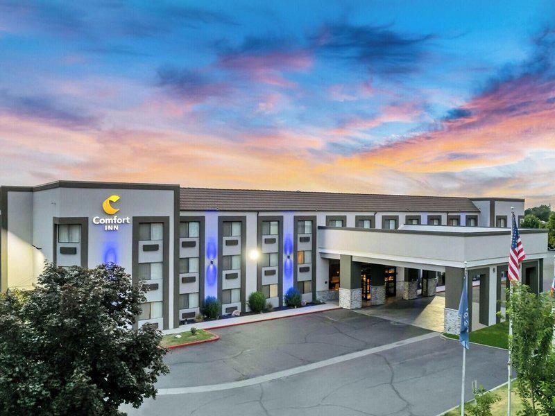 7BF60132013F8E63B01F7BDE570D28C2