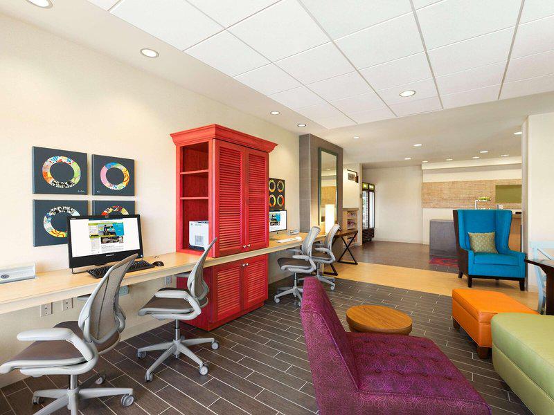 CB2AE9592BEE45D97DA0AFE4B38694D7