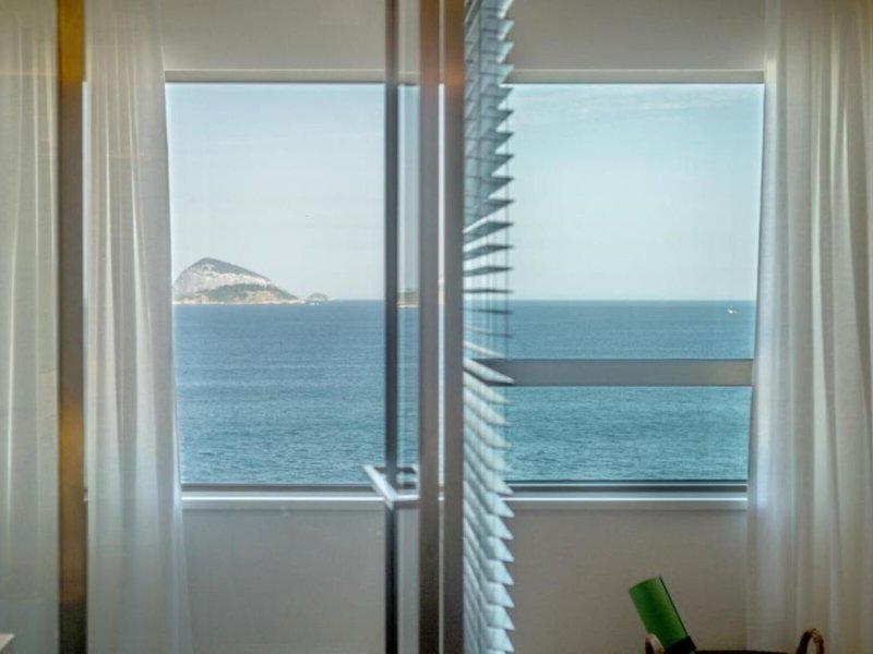 EF355DBF0CCFF0EFB0D7F81B36928164