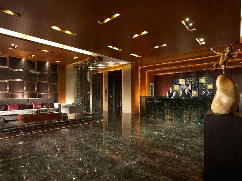 B3DD9172537ADA8386F699C0C192939A