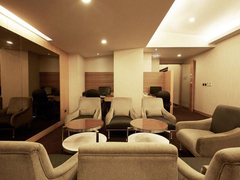 63A9628A87FFEE2C3685CF79C5D89D93