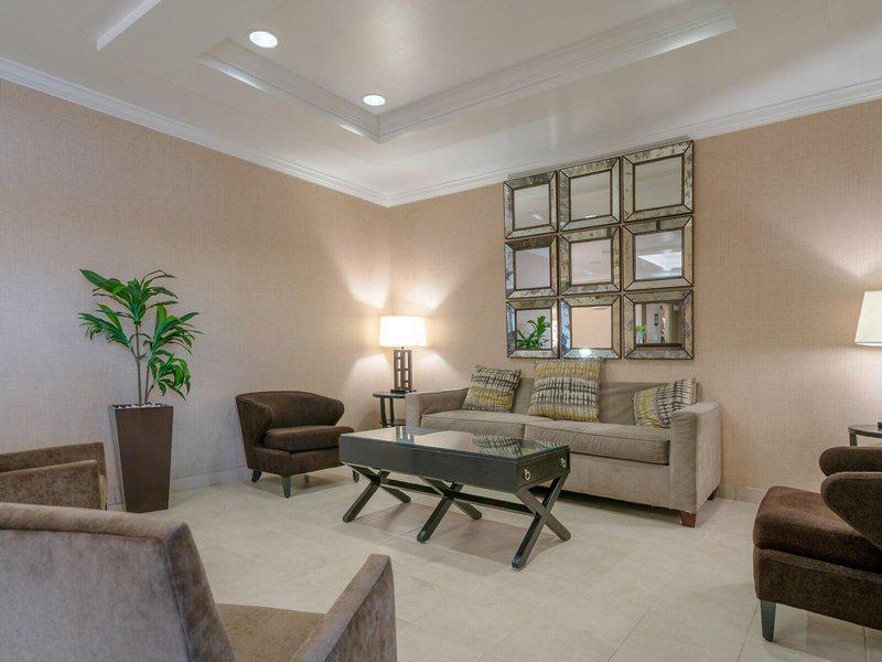 F940AE7A8E9A3A1C8EAA714CDAED4E40