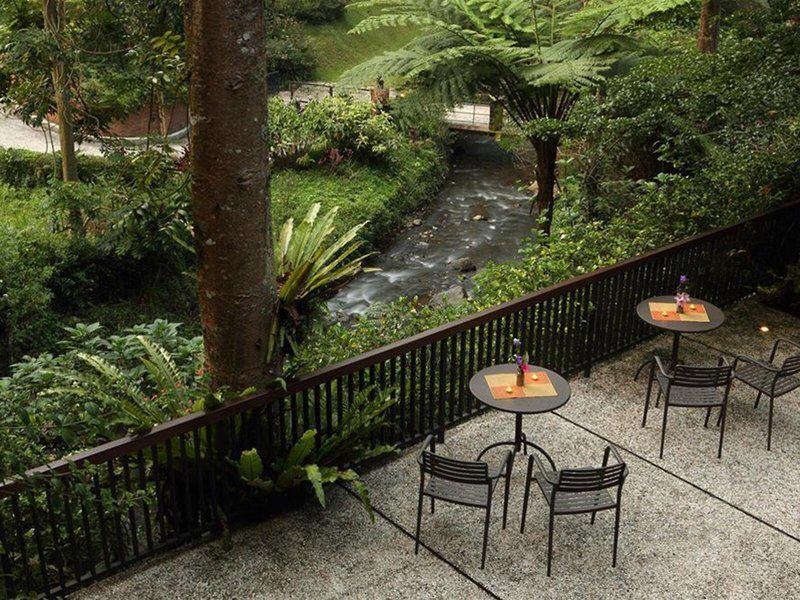 5A53B945D67D204DC423363BE2C32339