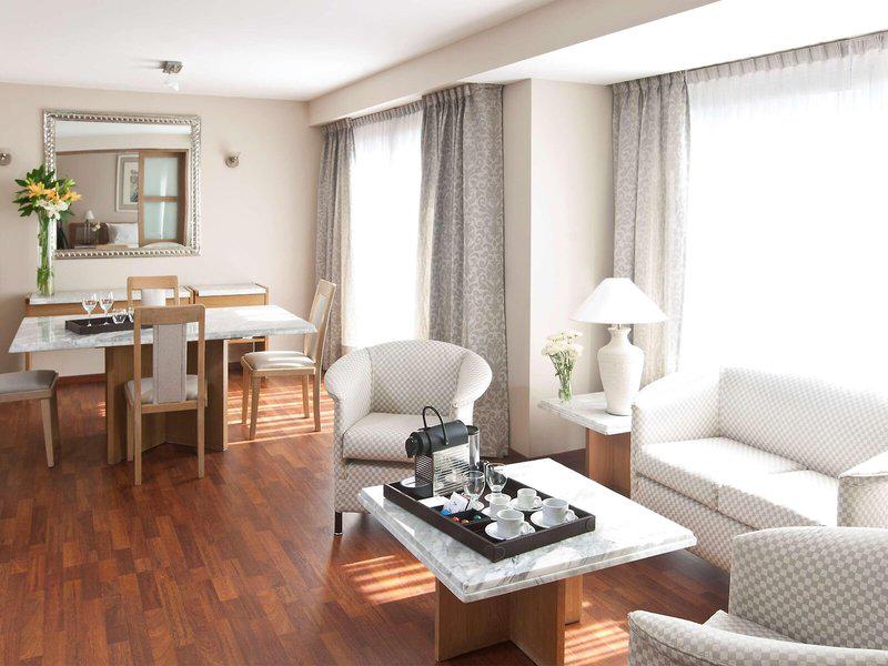 3CF249B613470FB162F57A94FD0C5B8D