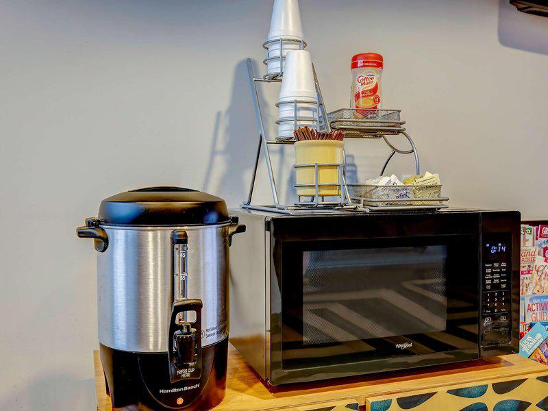 42406CBA674C91D2DE13B1910EBB26AC