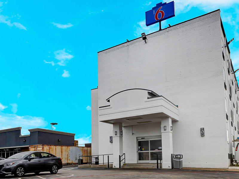 82831EE811287D4CB483816104C2BA63