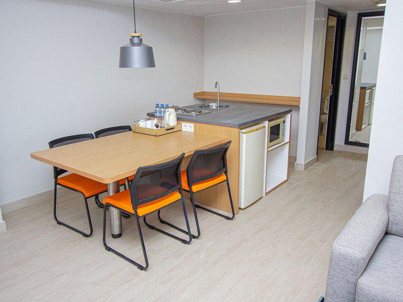 D21C68102044E0DF4D5752974953E246