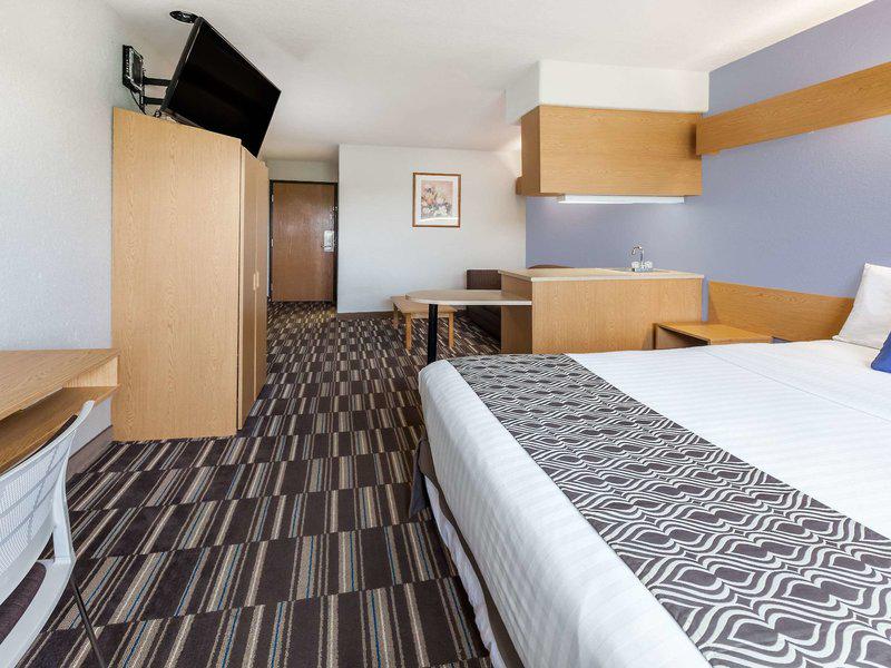 92A1A094CC6885FF50DF381851B279DB