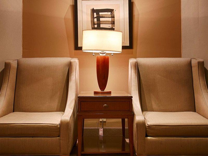 4B3B526402F8126991F38FF8F99F95B9