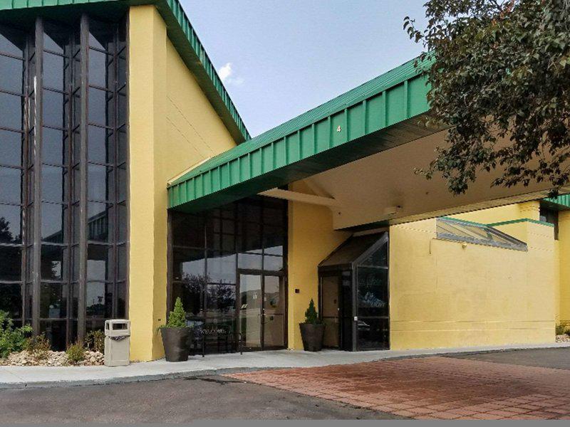 B0E49C238E1C21DA85828B0C80C3D74E