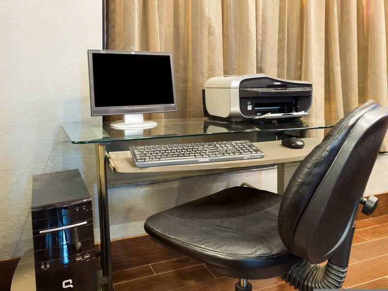 583972D564B54D2CD16CE5D74EE0906A