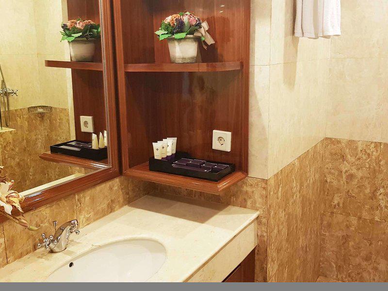 B686F2E6EB8801E69AB18F0A3E09C219