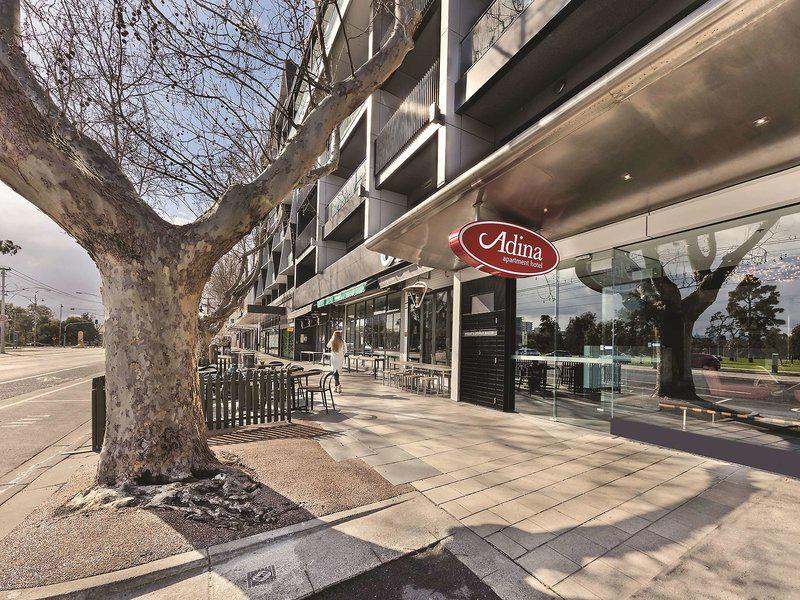 226289AD9DE3993C14B82A61F6552921