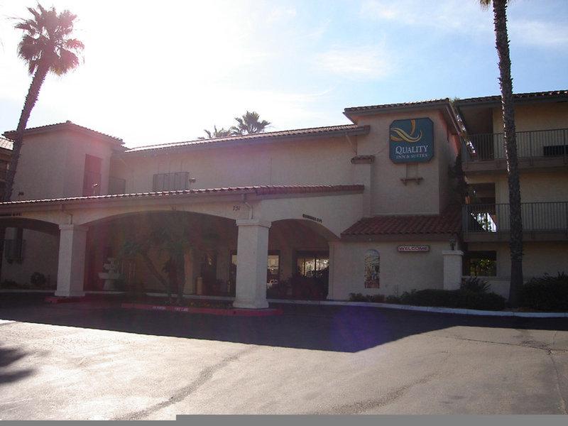 75589E43E6E09E1C1902D5EF2B6F6F0E